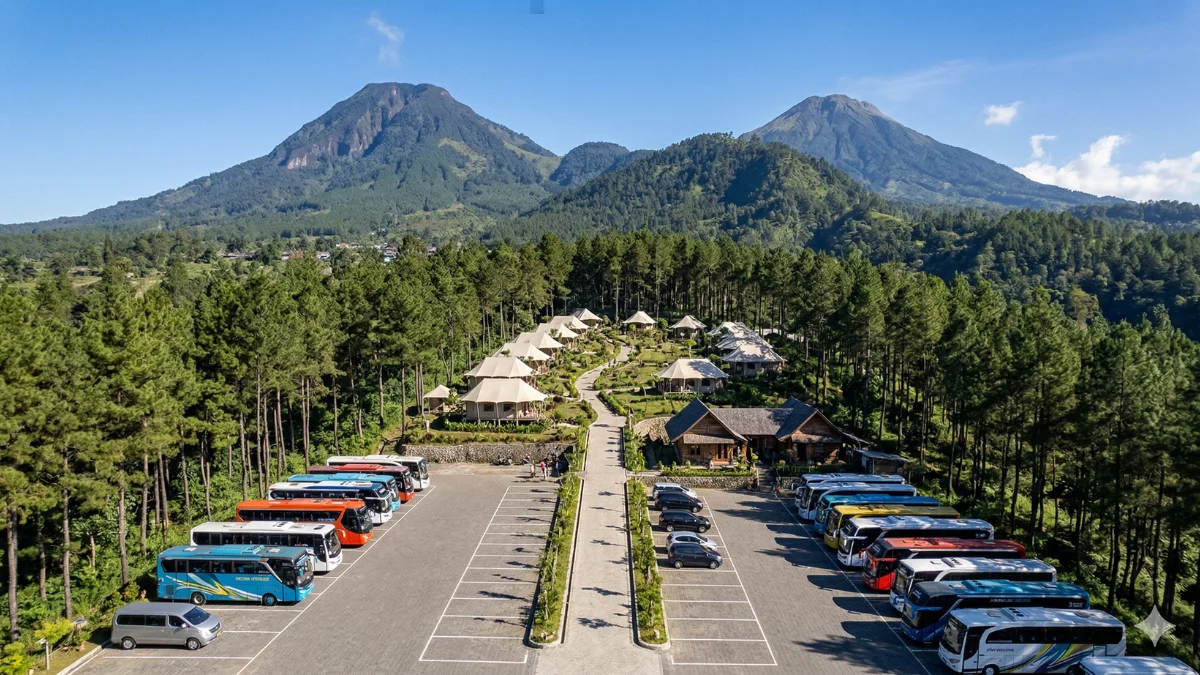 Fasilitas Parkir Luas dan Glamping Mewah